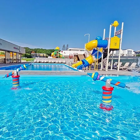 Apartament Superior Rewal - Caloroczny Dwupoziomowy Dom Z Ogrodkiem Apartmán